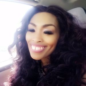 Meet your Posher, Jenay